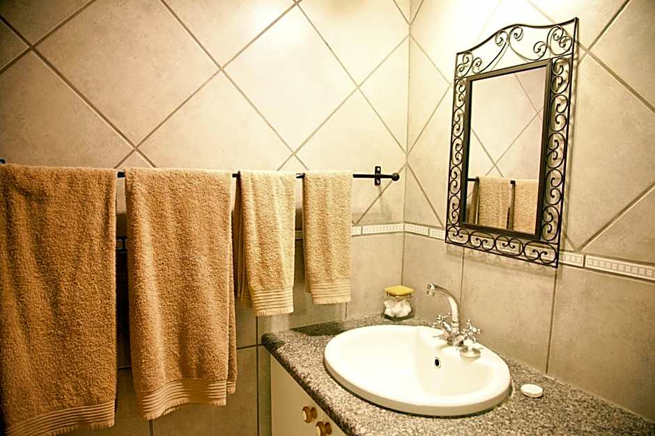 Lalapanzi Hotel & Conference Centre