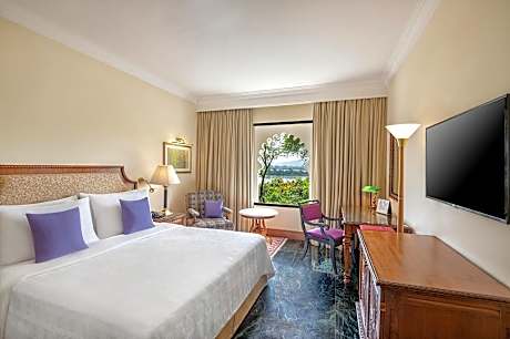 Deluxe Twin Room with Pool View