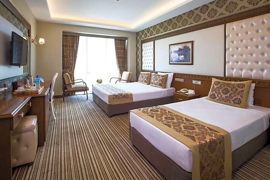 Photo 1 of 5 of Double Room