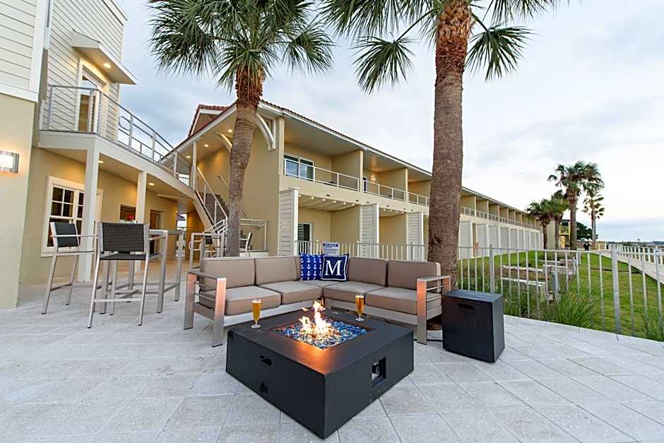 Marker 8 Hotel and Marina