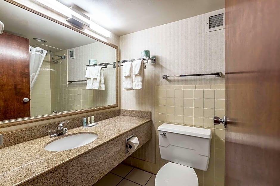 Quality Inn & Suites
