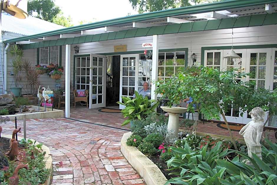 Rosebridge House Bed & Breakfast
