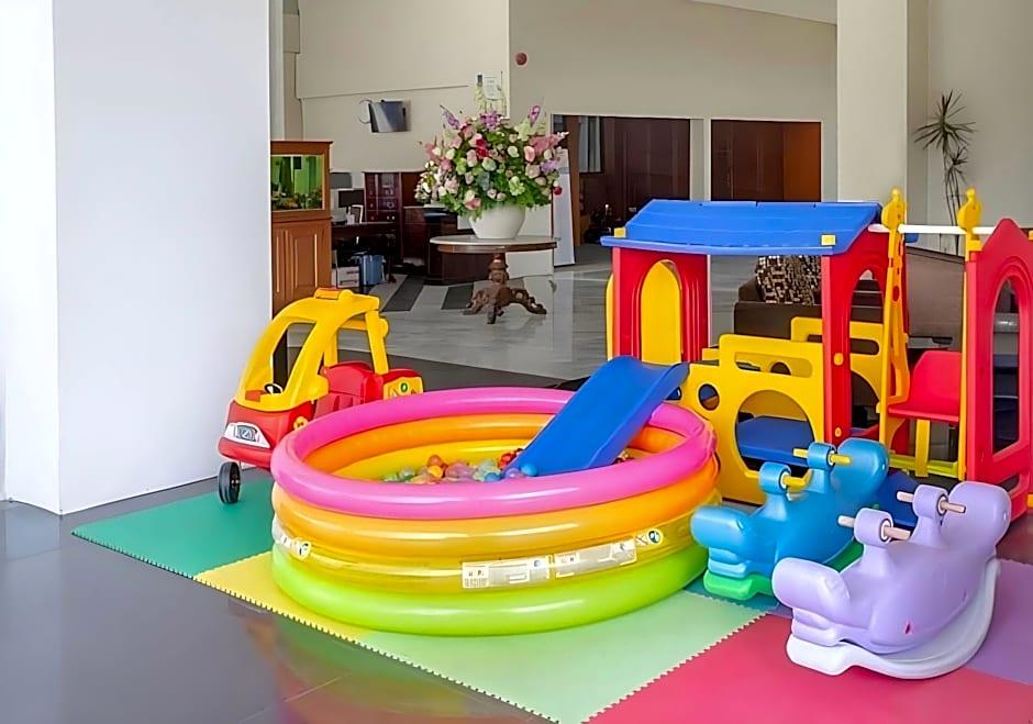 Lux Tychi Hotel Malang