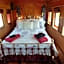 Wacky Stays - unique farm-stay glamping rentals, FREE animal feeding tours