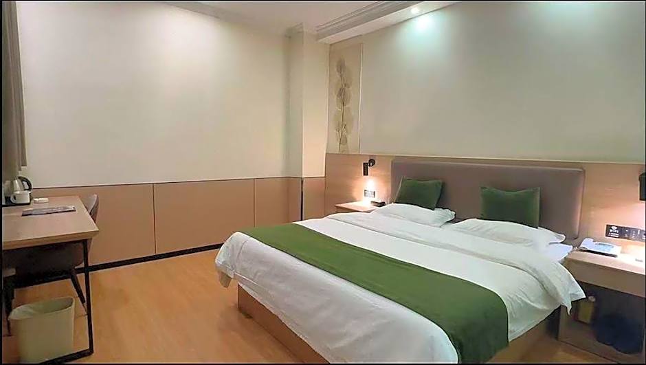 GreenTree Inn Zhangjiagang Daxin Town Pingbei Road Express Hotel
