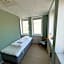 Avenyn Hostel, former Le Mat