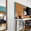 Clarion Pointe Springfield Southeast