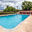 Econo Lodge North