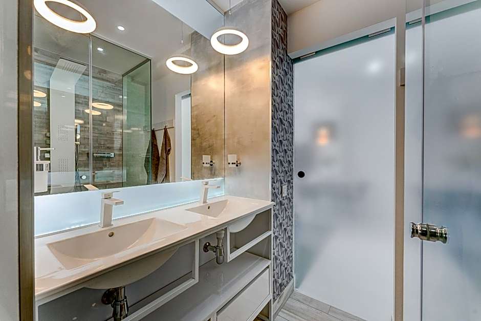 BAL Apartments Adults Only