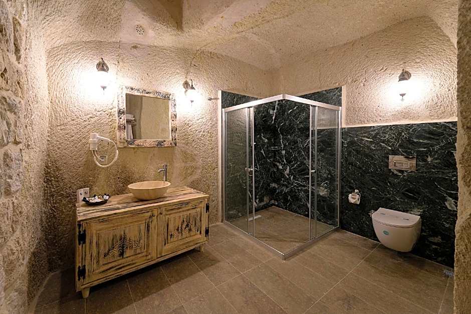 DOCTOR'S CAVE SUİTES