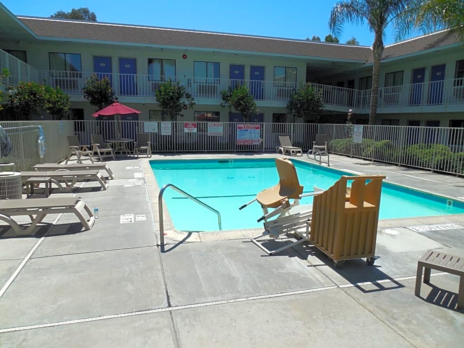 Motel 6-Temecula, CA - Historic Old Town