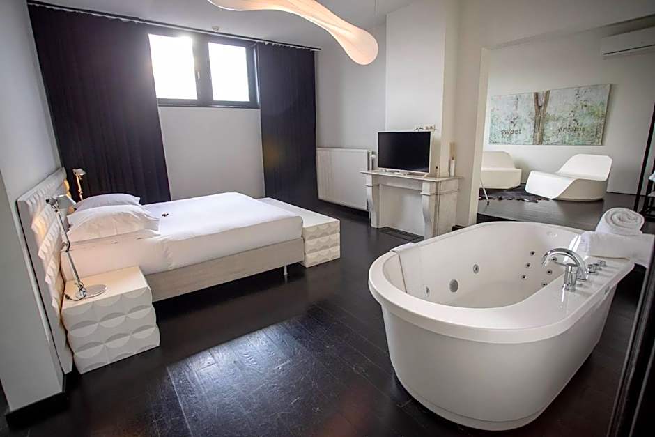 Suites Feek – Antwerp, DC