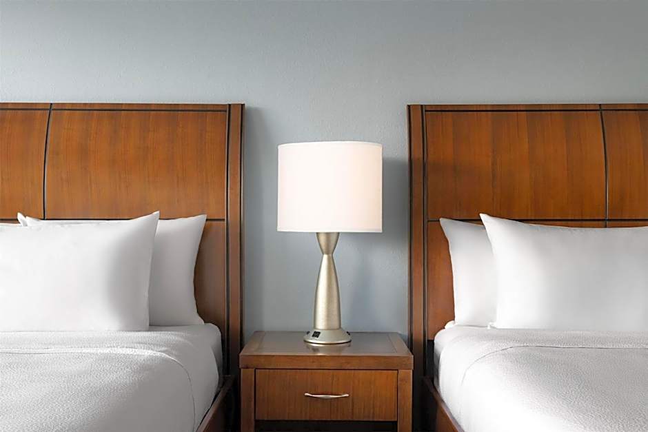 Hilton Garden Inn Charleston Waterfront/Downtown