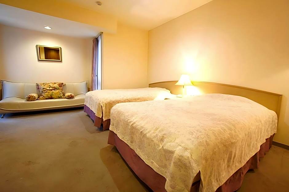 Royal Inn Mito - Formerly Hotel Trend Mito