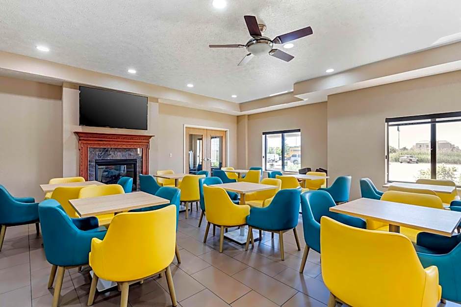 Comfort Suites Merrillville Near US 30