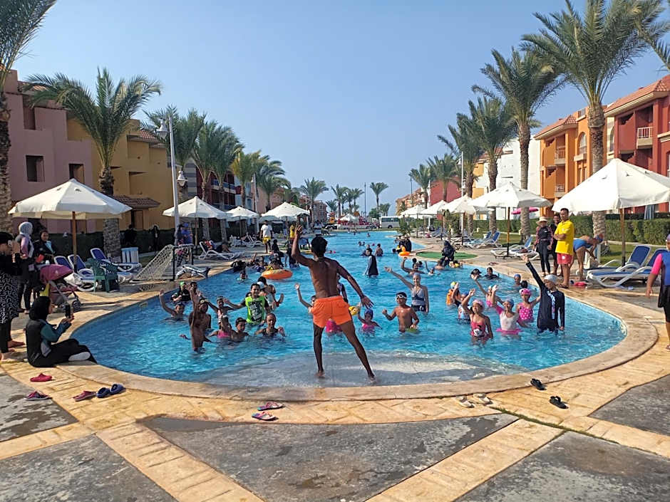 شاليهات بورتو مطروح فيو بحر Porto Matrouh Sea View Families Only