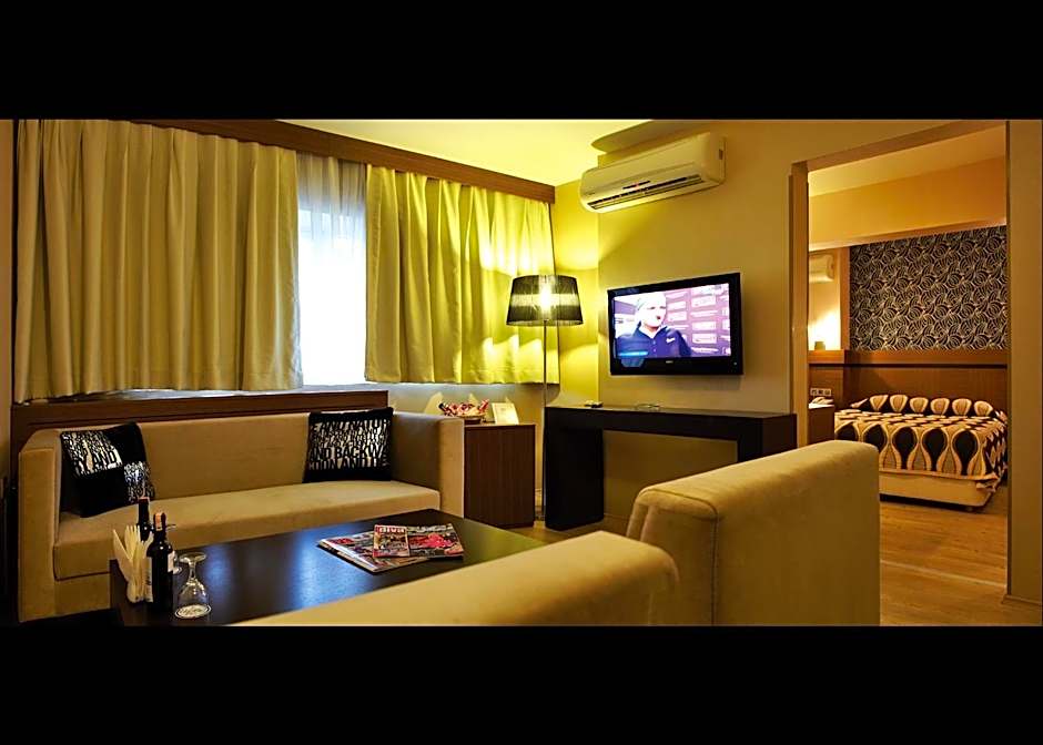 Susuzlu Hotel