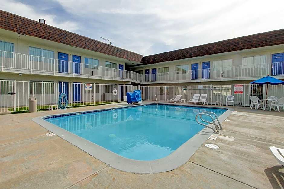 Motel 6-Denver, CO - Airport