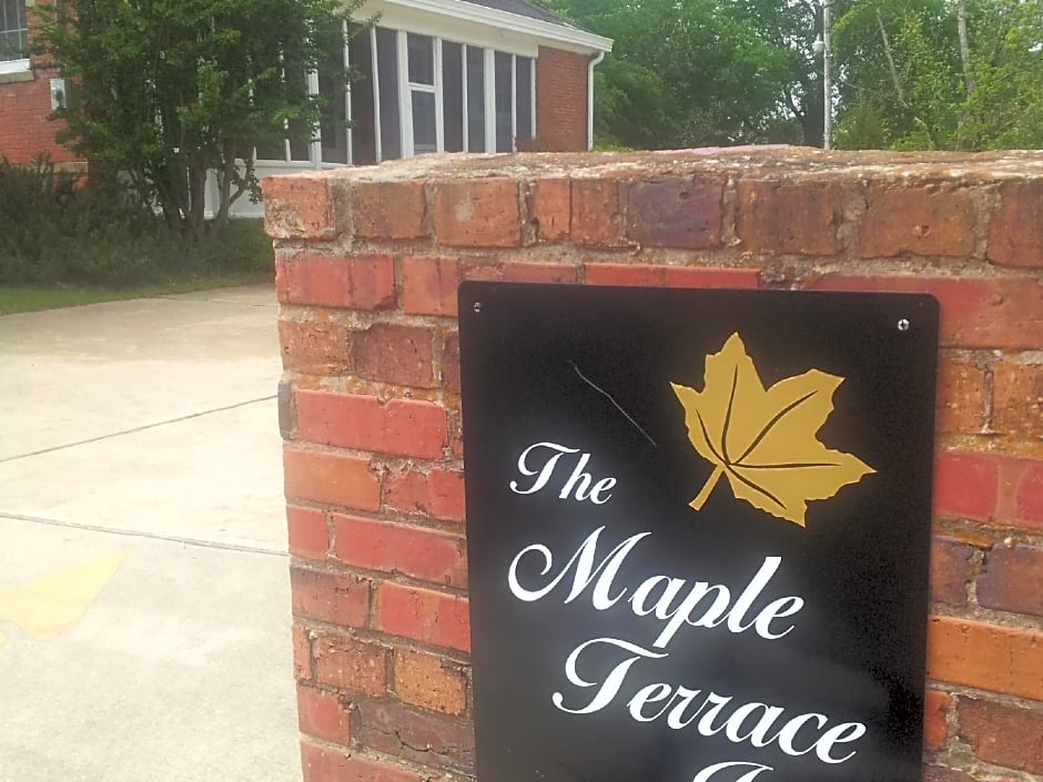 Maple Terrace Inn 