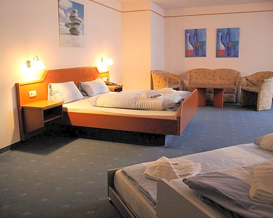 Waldhotel Feldbachtal