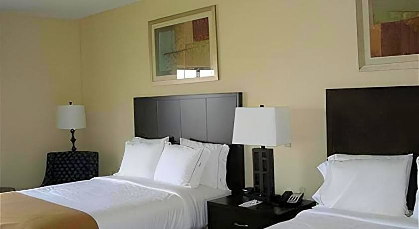 Holiday Inn Express Hotel & Suites Grand Island By IHG