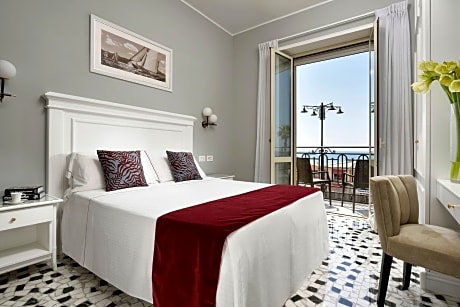 Panoramic Double room with Sea View and Balcony