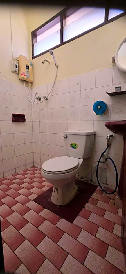 P.L.P Guesthouse - Mae Hong Son