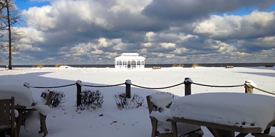 The Lodge At Geneva On The Lake