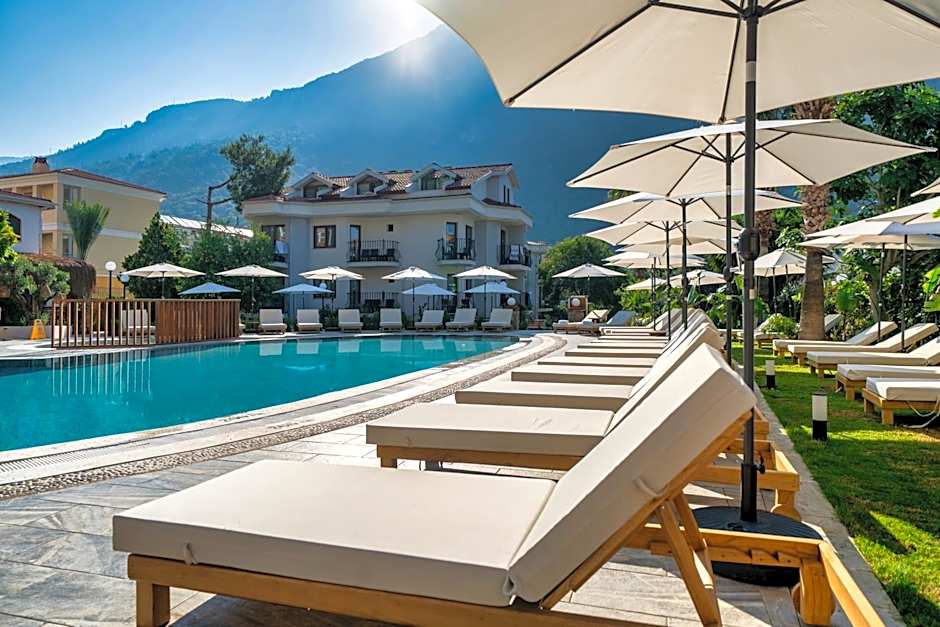 Ata Lagoon Beach Hotel