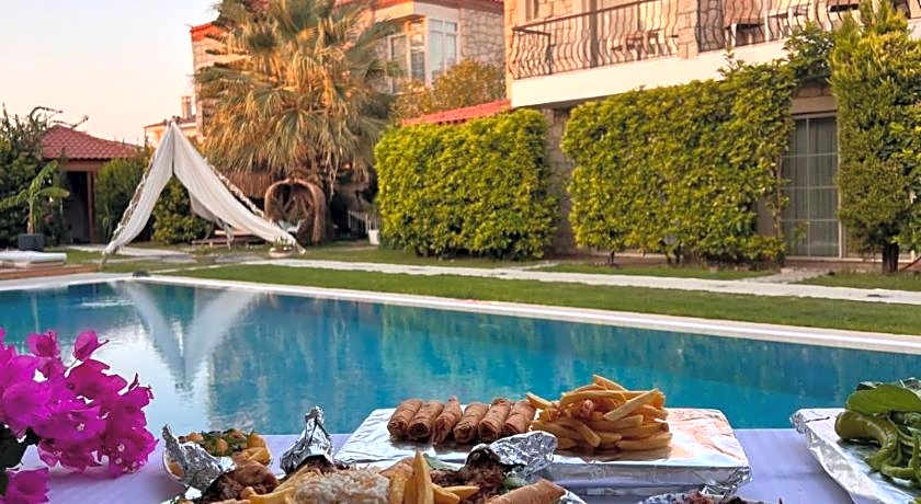 Kemerlihan Deluxe Hotel