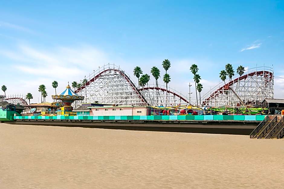 Torch Lite Inn at the Beach Boardwalk