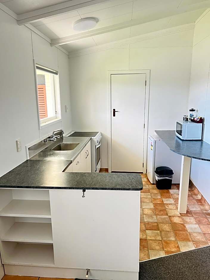 18th Avenue Thermal Motel