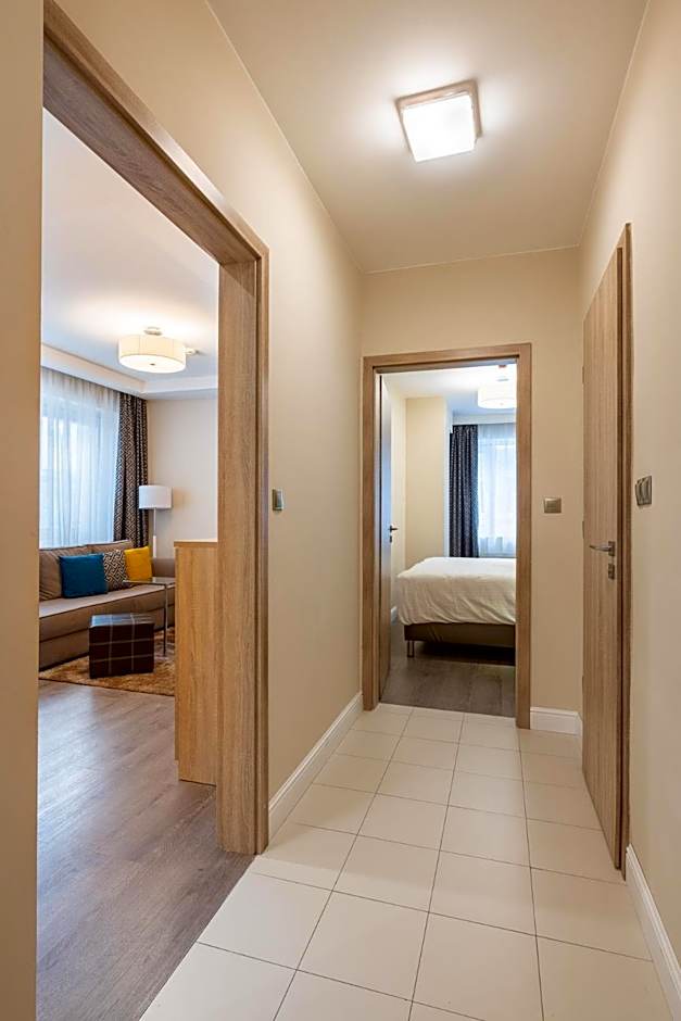 Silver Crown Hotel & Residence, Palace Quarter