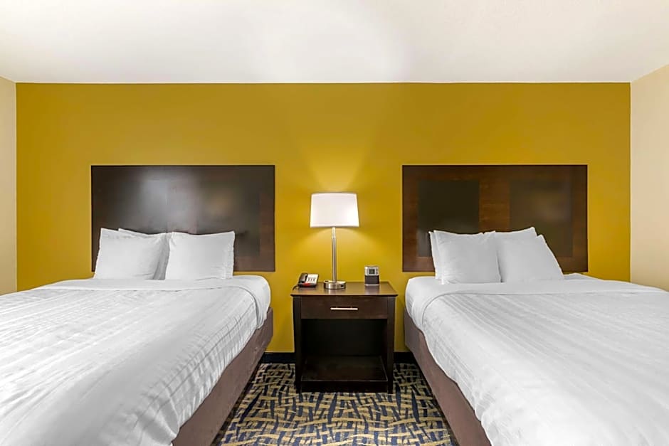 Best Western Plus Brunswick Inn & Suites