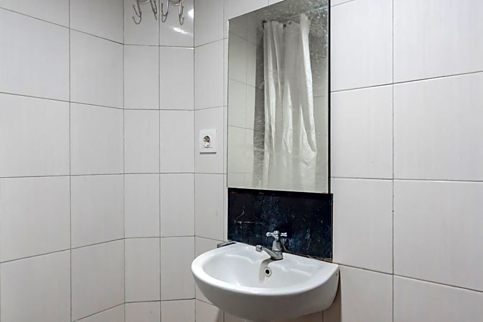 RedLiving Apartemen Mekarwangi Square - Agus 1 Tower A