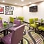 La Quinta Inn & Suites by Wyndham Oshkosh