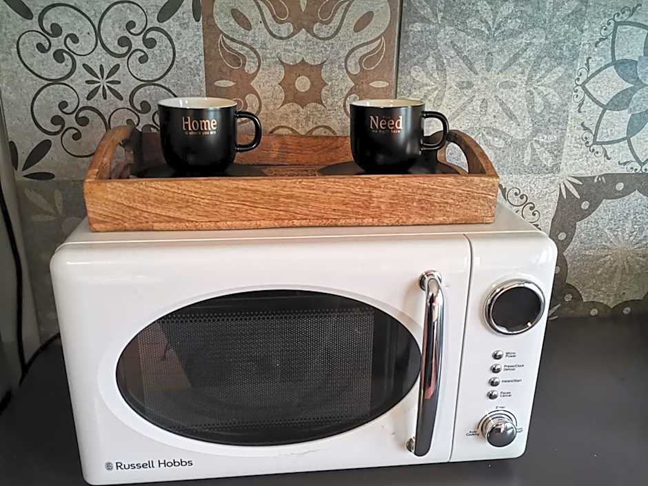 DR M BEAUTY LOUNGE AND GUEST HOUSE