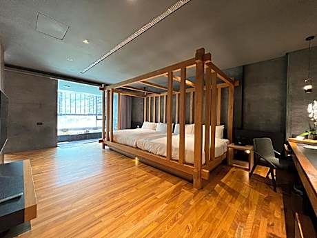 Mountain View Suite, Upper Floor