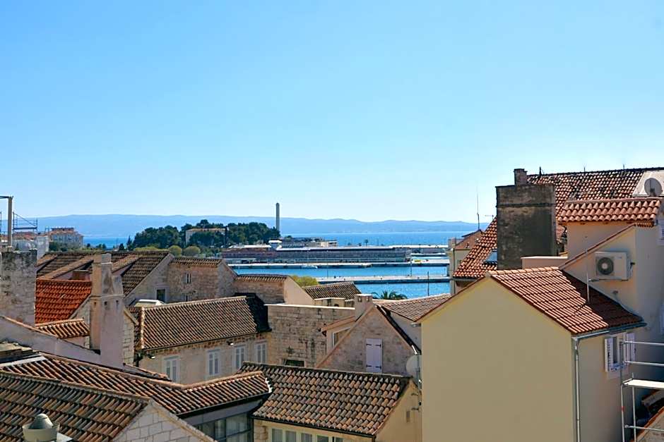 Jupiter Luxury Hotel