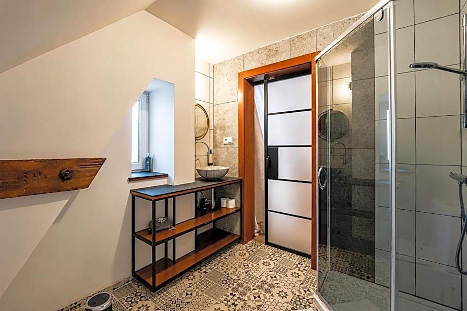 Stara Szkoła Boutique Hotel