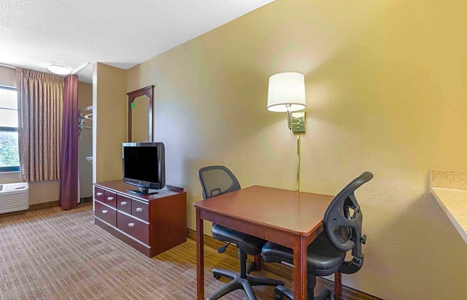 Extended Stay America Suites - Hampton - Coliseum