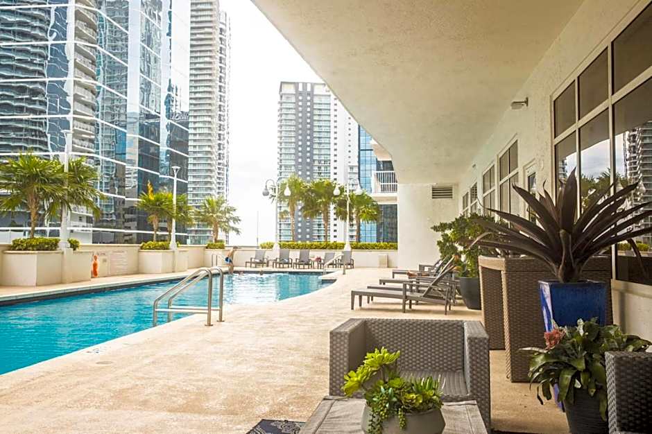 Modern and Luxurious Brickell Studio