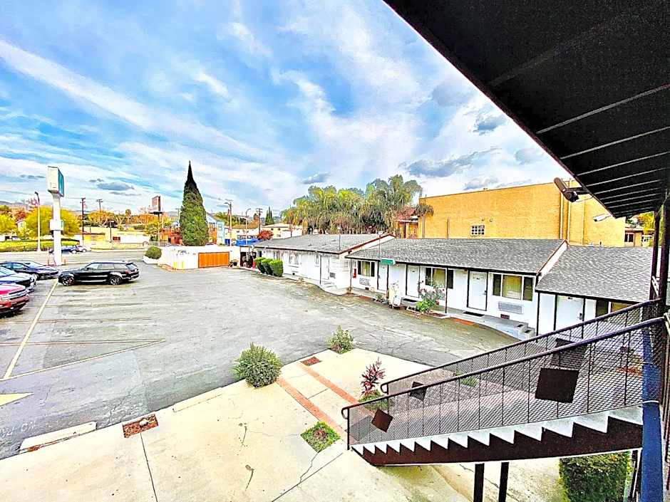 Casa Blanca Inn & Suites Whittier