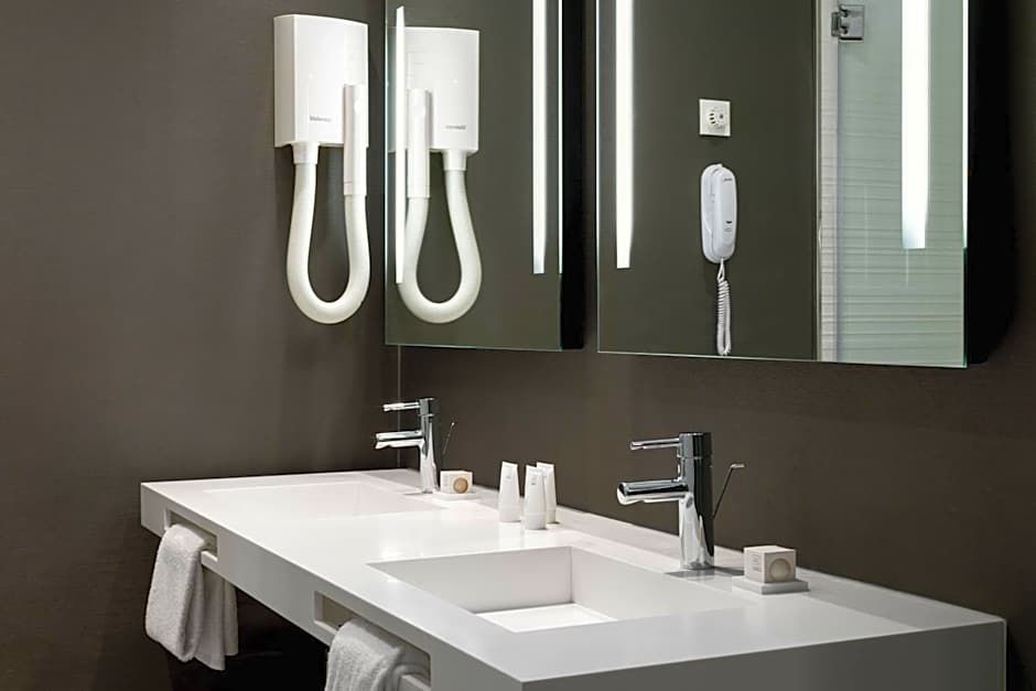 AC Hotel by Marriott Nice