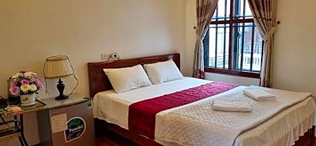 Double Room with Shared Bathroom