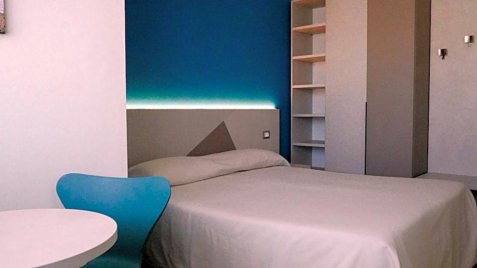 Photo 1 of 5 of 1 Double Bed or 2 Beds, Partial Sea View