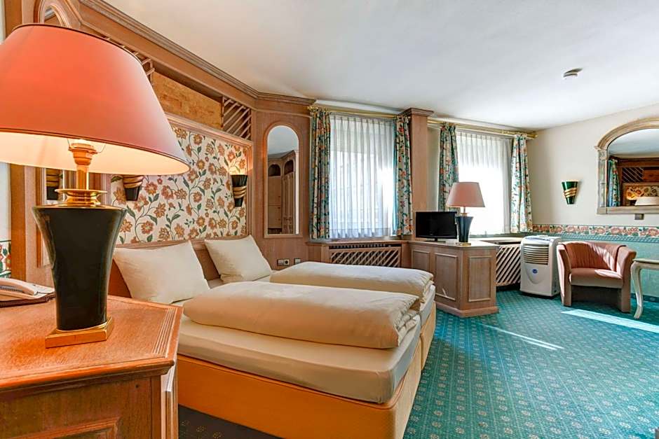 Centro Hotel Stern, Trademark Collection by Wyndham