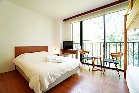 Bird Hostel