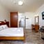 Mammis Beach Hotel
