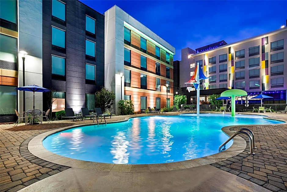 Home2 Suites By Hilton Pigeon Forge